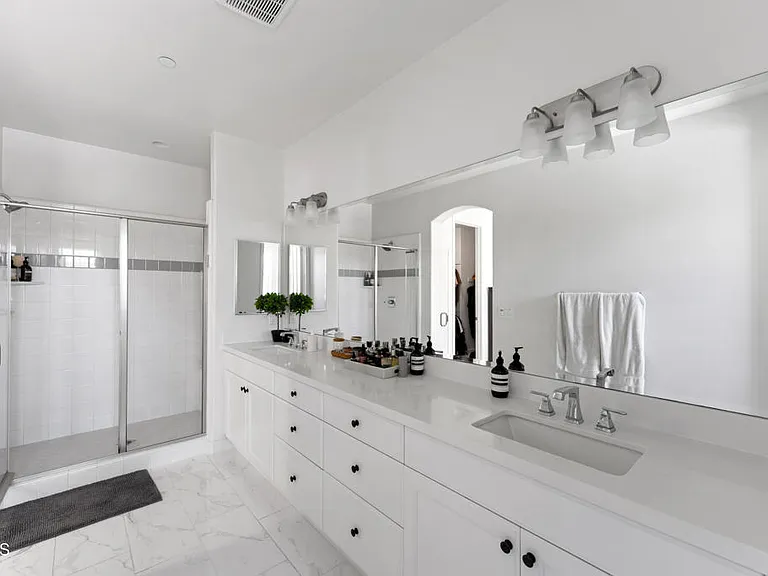 2353 Nicklaus St — Photo 24