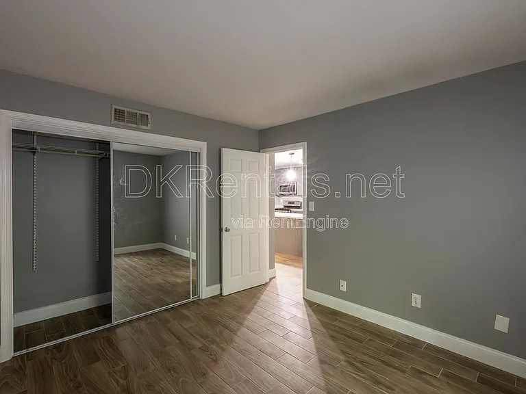 1309 Summit North Dr NE — Photo 12