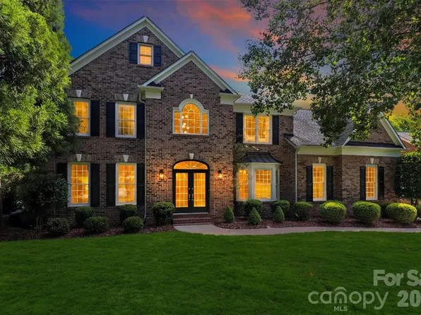 2307 Keara Way, Charlotte, NC 28270