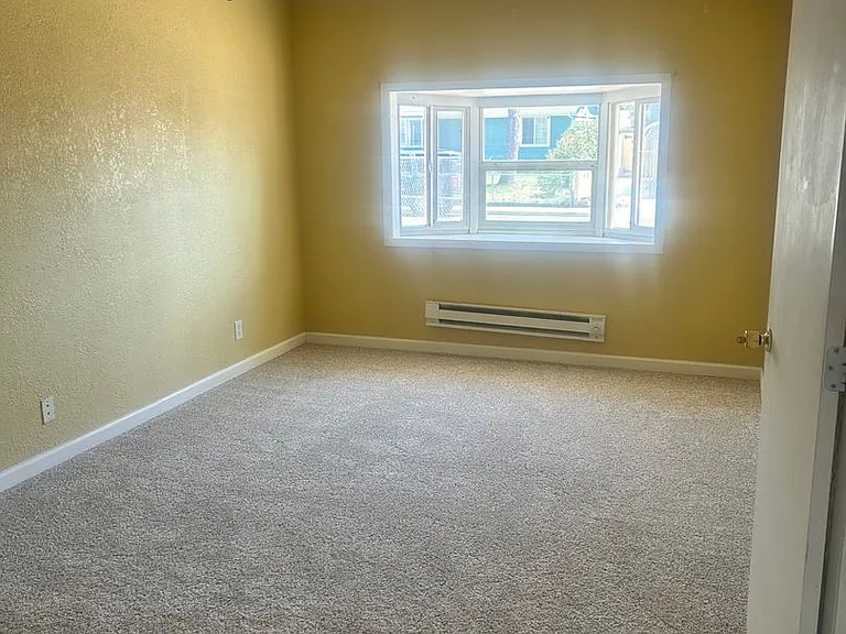 84A Rose Dr — Photo 8