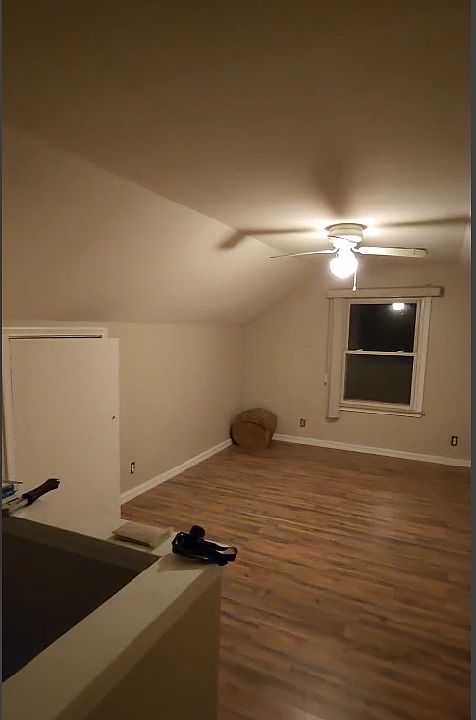 2nd image of 26266 Lehigh St