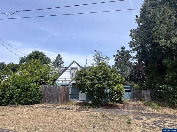 1453 Ruge St NW, Salem, OR 97304