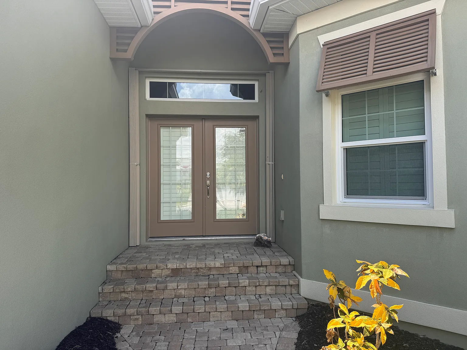 3 bed, 1820 sqft, $4,500 — Photo 3
