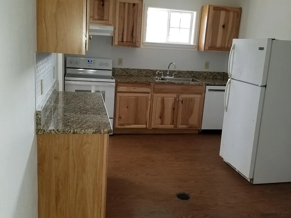 Eat-in Kitchen