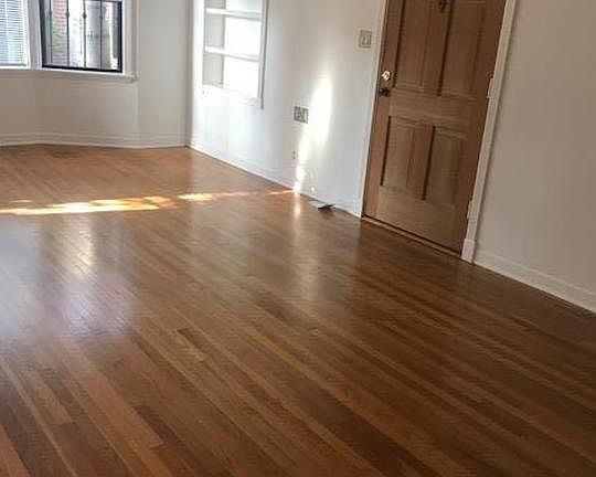 3rd image of 1457 N Alta Vista Blvd