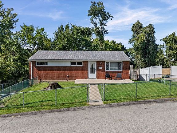 2nd image of 333 Walpole Dr