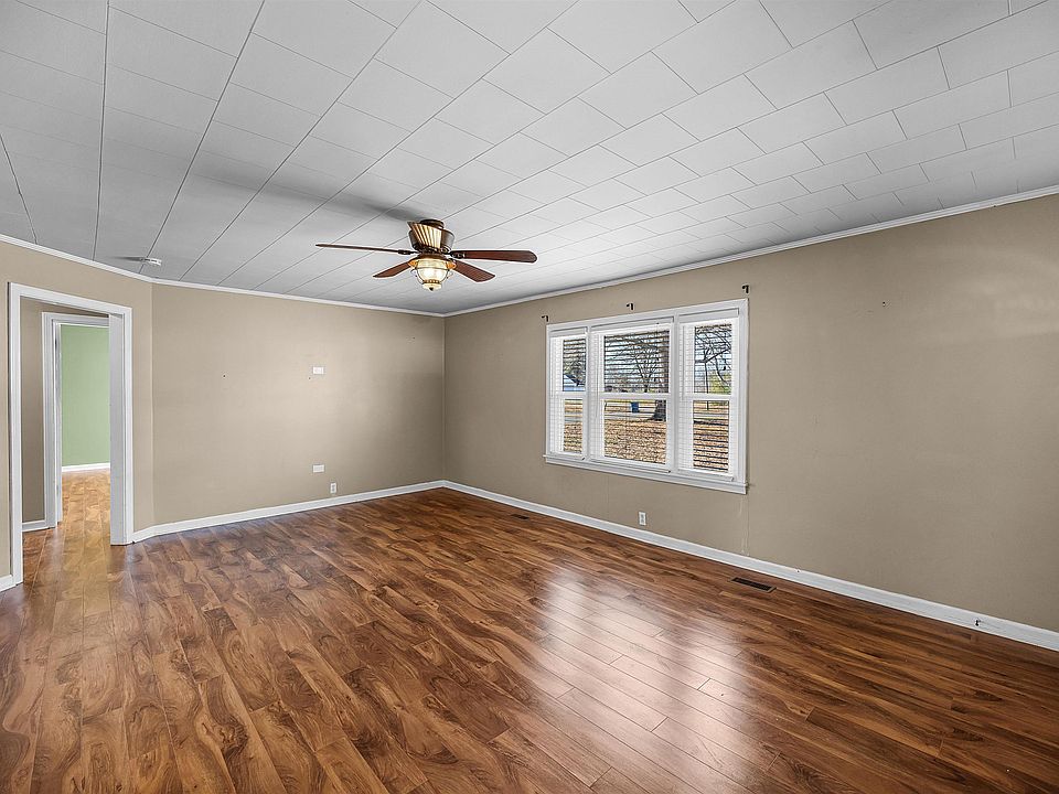 5965 Main St, Trezevant, TN 38258 Zillow