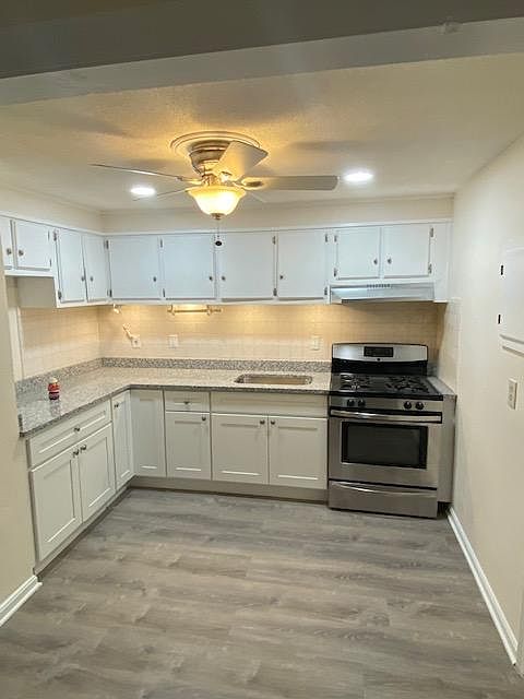 1st image of 625 W Lowell Ave Unit 19