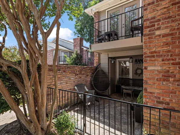 7510 Holly Hill Dr APT 142, Dallas, TX 75231