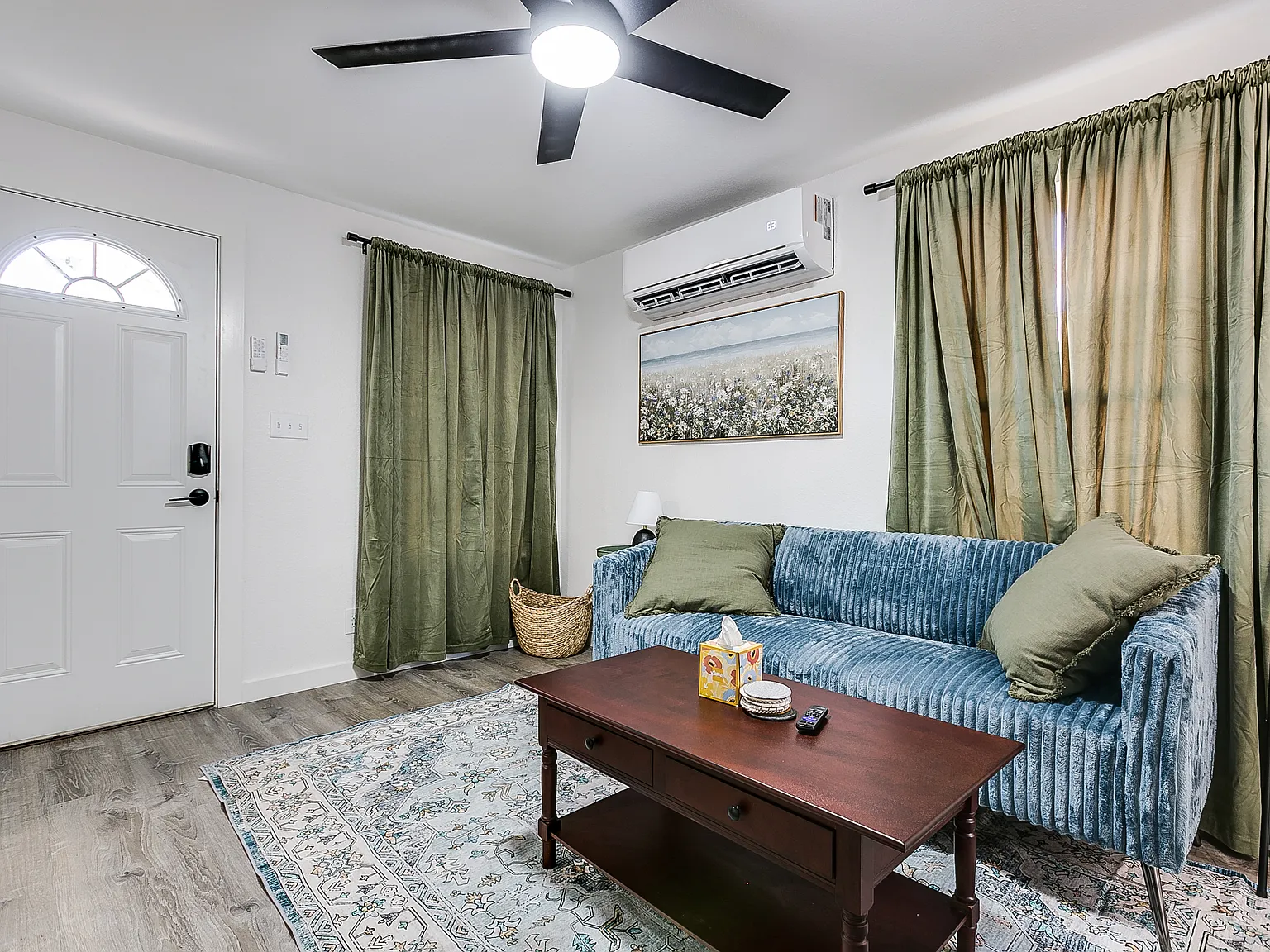 2 bed, 700 sqft, $2,195 — Photo 4
