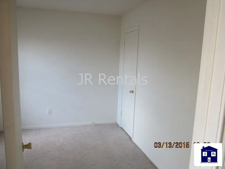 4607 Lloyd Dr — Photo 4