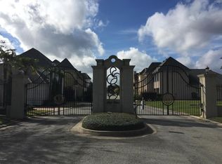 106 Club View Dr, Lafayette, LA 70503