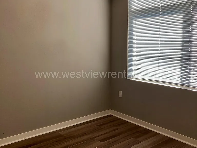 1010 Railroad Ave — Photo 227