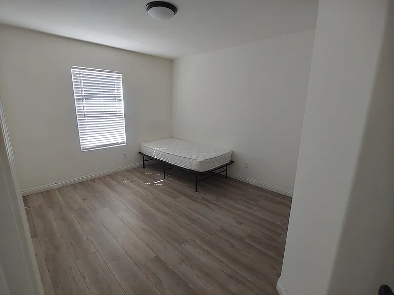 4513 Luigl Ct — Photo 2