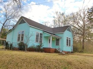 230 E Jolly St, Palestine, TX 75801