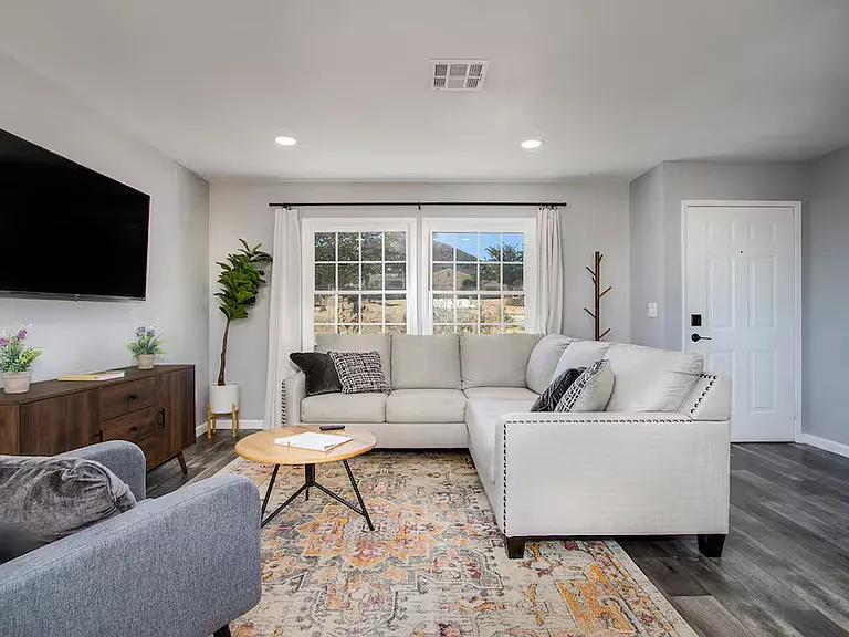 60206 Latham Trl — Photo 4