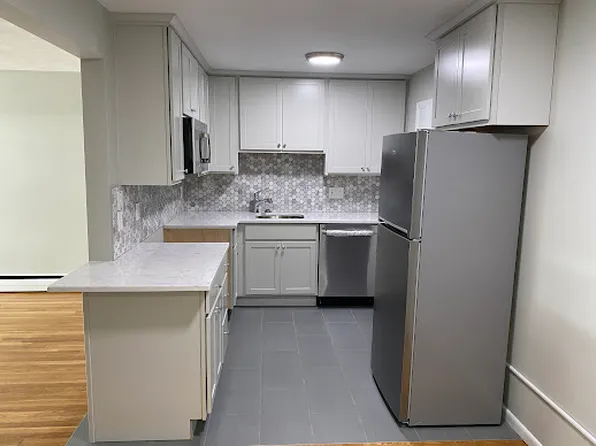 15 Leicester St APT D, Boston, MA 02135