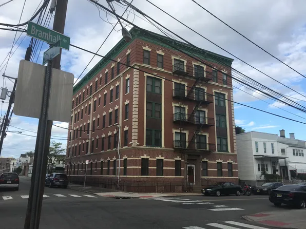 608 Bramhall Ave #104, Jersey City, NJ 07304