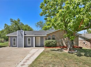 1722 Armstead Ave, Grand Prairie, TX 75051