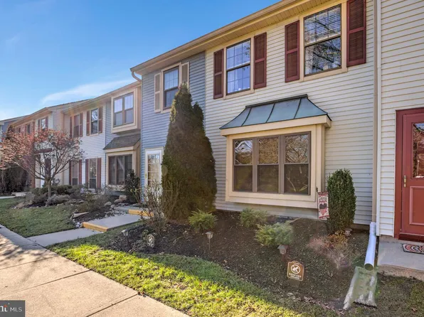 12 Wyndham Pl, Robbinsville, NJ 08691