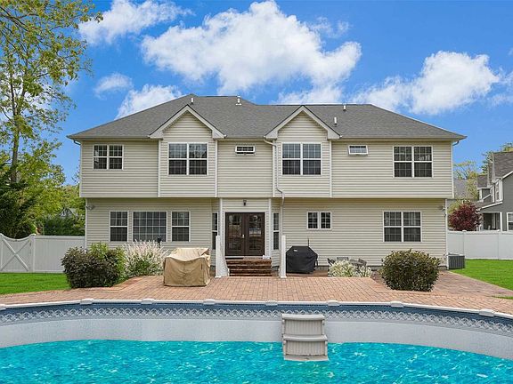 5th image of 8 Darra Ct