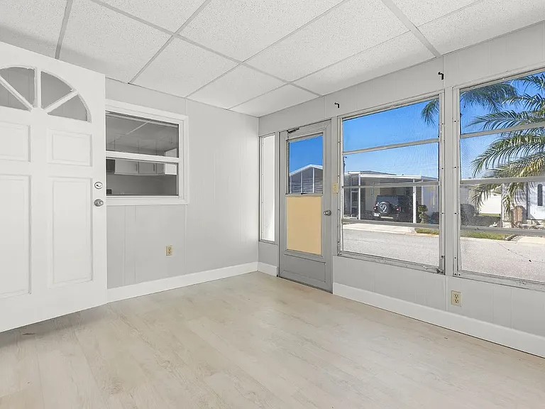 2505 E Bay Dr #88 — Photo 17