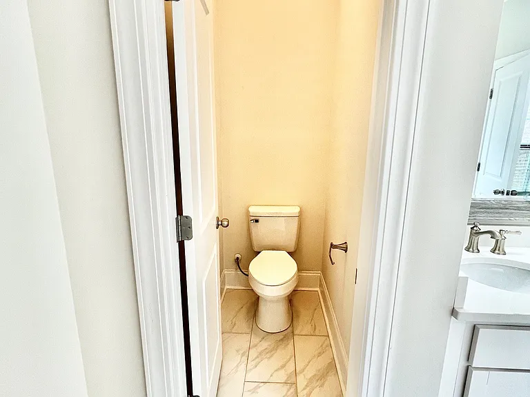 1102 Cavil Hollins Ct — Photo 14