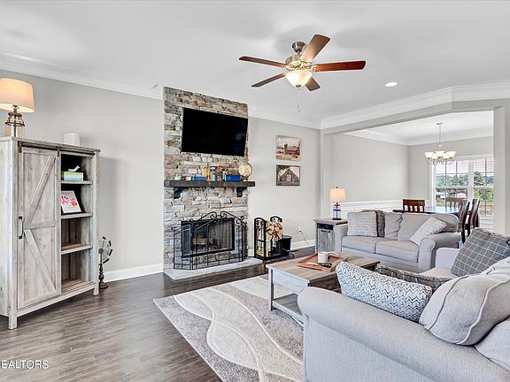 4th image of 3005 Dominion Dr