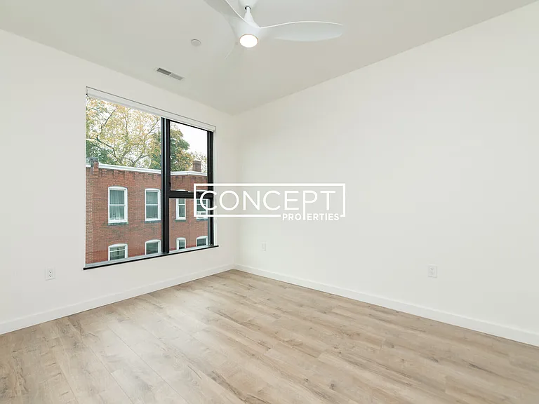 Longwood Row — Photo 34