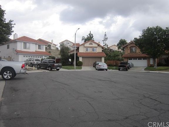 3rd image of 39645 Almansa Ct