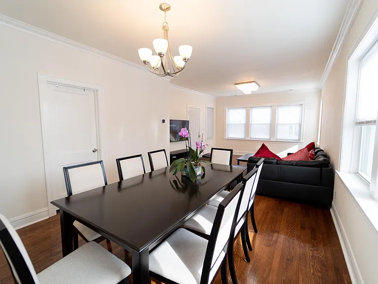 3328 S Lituanica Ave — Photo 3
