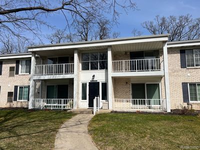 35976 N Ann Arbor Trl W, Livonia, MI, 48150