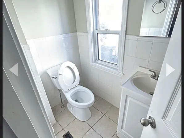 50 Hurd St #1, Melrose, MA 02176