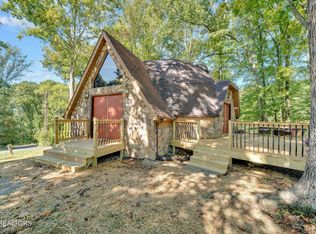 623 Dover Ave, Mount Carmel, TN 37645