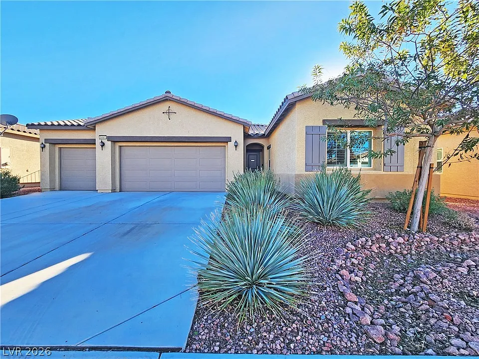 5441 E La Campana Dr