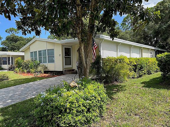 2nd image of 62 Tropical Falls Dr
