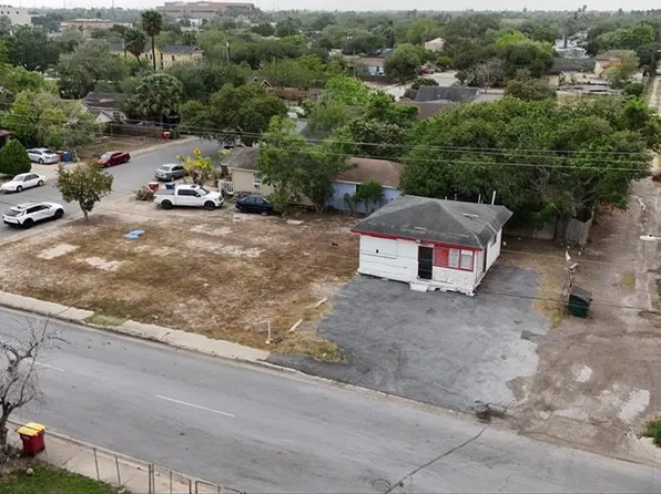 1621 E 12th St, Brownsville, TX 78520