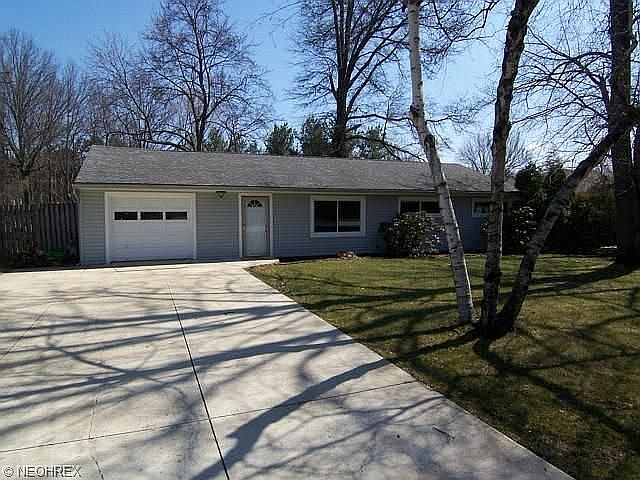 1st image of 4045 Leewood Dr