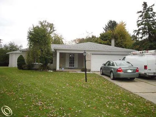 19320 Eldridge Ln photo 1