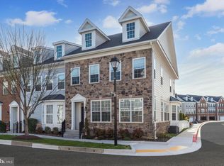 5851 Duncan Dr, Ellicott City, MD 21043