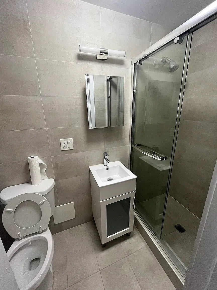 442 West 54th Street — Photo 3