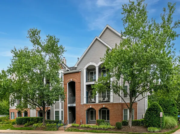 20419 Riverbend Sq Unit 202, Sterling, VA 20165