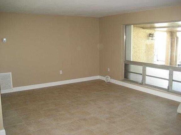 4th image of 5151 SW 89th Ave