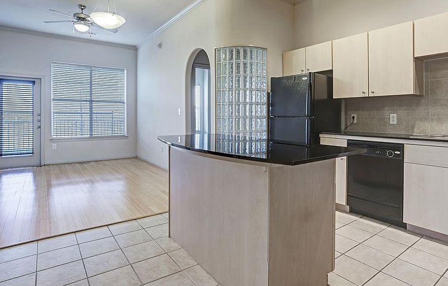 1st image of 1441 East St #Id6401