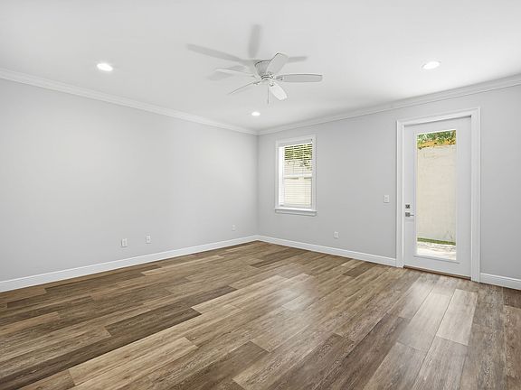 5th image of 3008 W Julia St #2