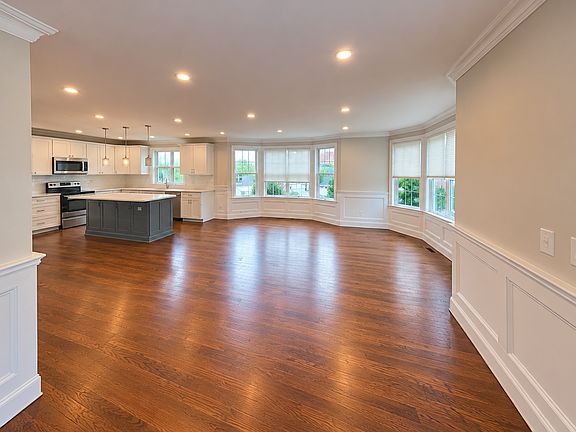 4th image of 37R Juniper St #1