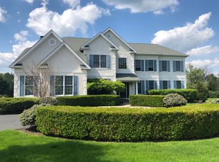8 Red Barn Ln, Flemington, NJ 08822