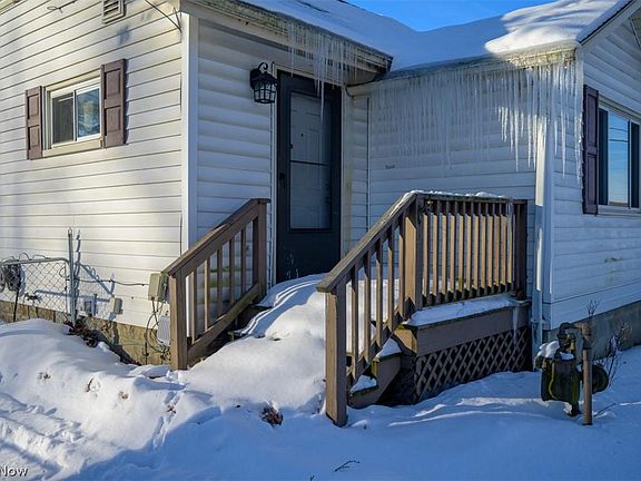 5th image of 1960 Overland Ave NE