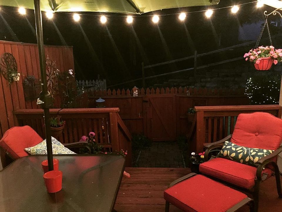 Backyard/Deck Area