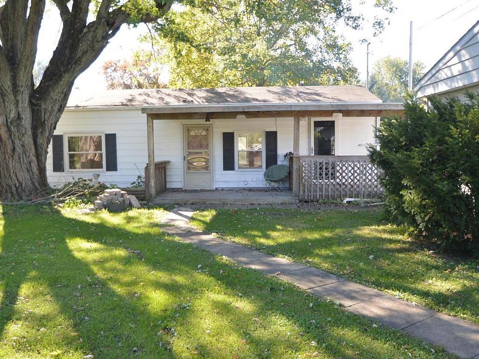 2nd image of 1851 Bluhm Rd